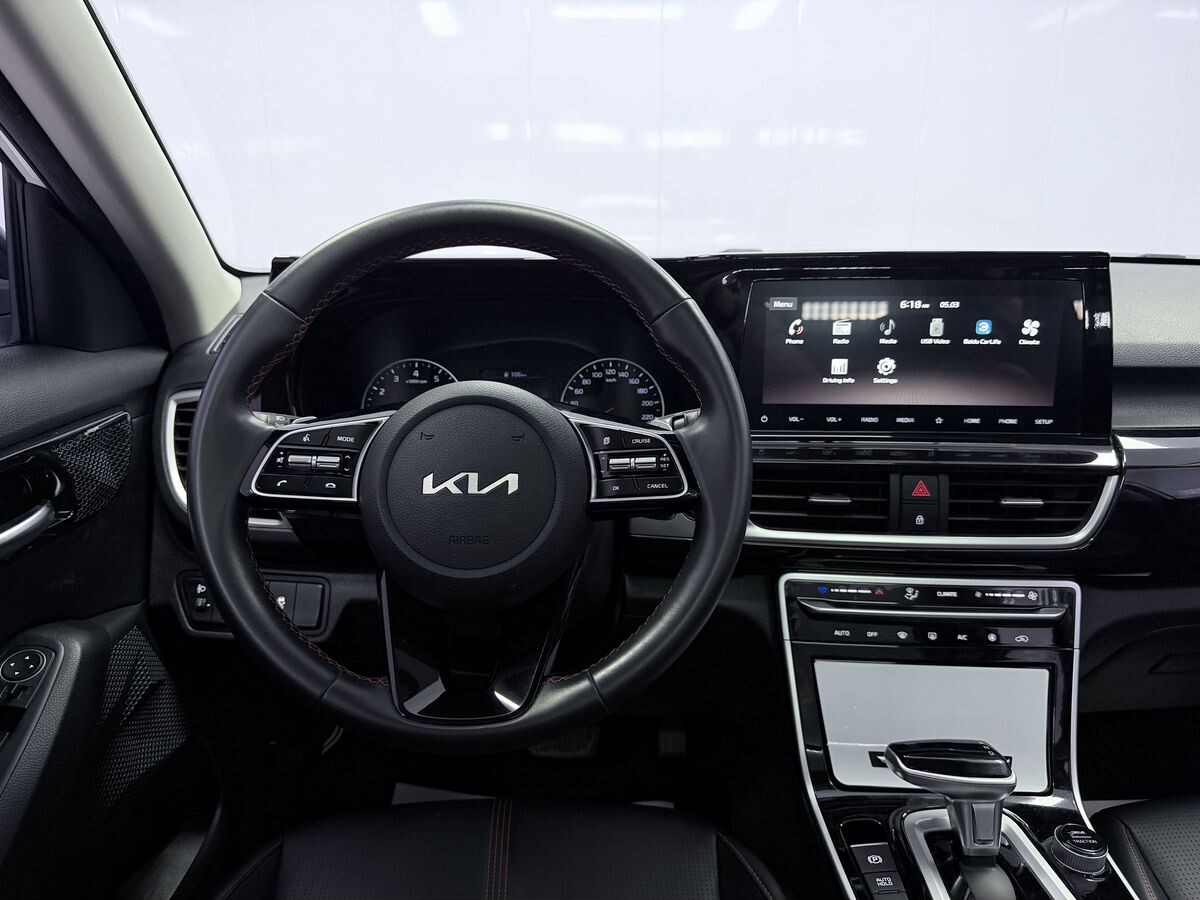 Kia KX3 2021 - фото автомобиля