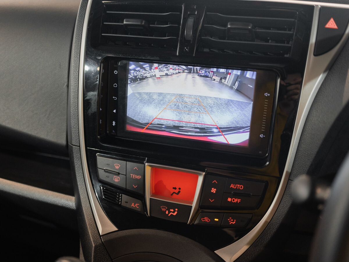 Toyota Ractis 2016 - фото автомобиля