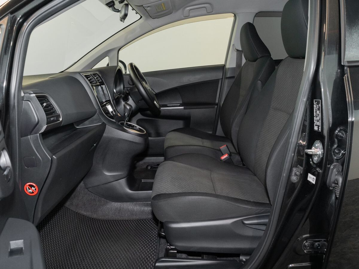 Toyota Ractis 2016 - фото автомобиля