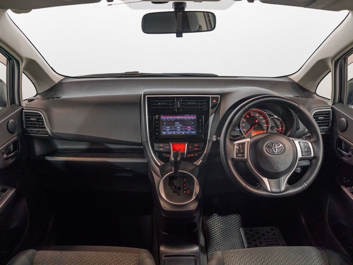 Toyota Ractis 2016 - фото автомобиля