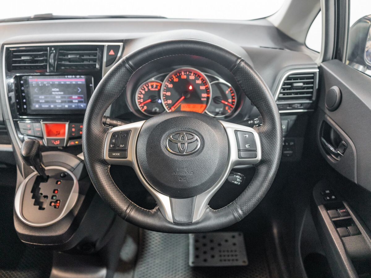 Toyota Ractis 2016 - фото автомобиля