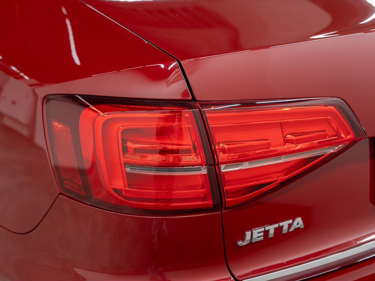 Volkswagen Jetta 2017 - фото автомобиля