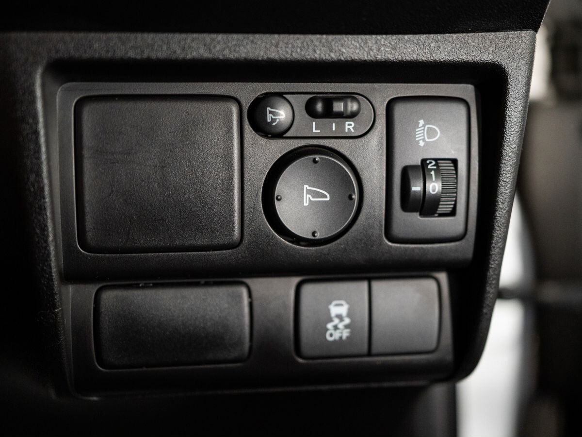 Honda Freed Spike 2014 - фото автомобиля