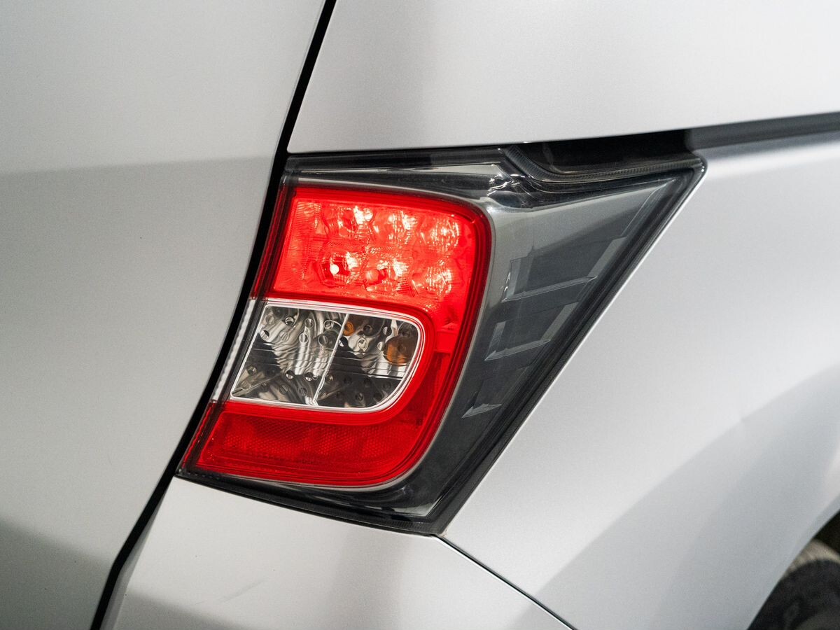 Honda Freed Spike 2014 - фото автомобиля