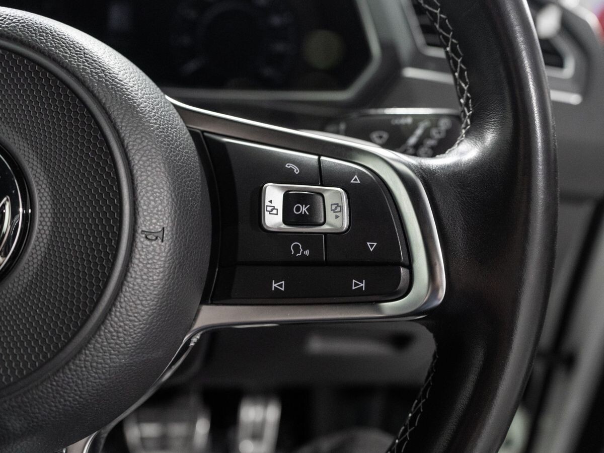 Volkswagen Tiguan 2016 - фото автомобиля