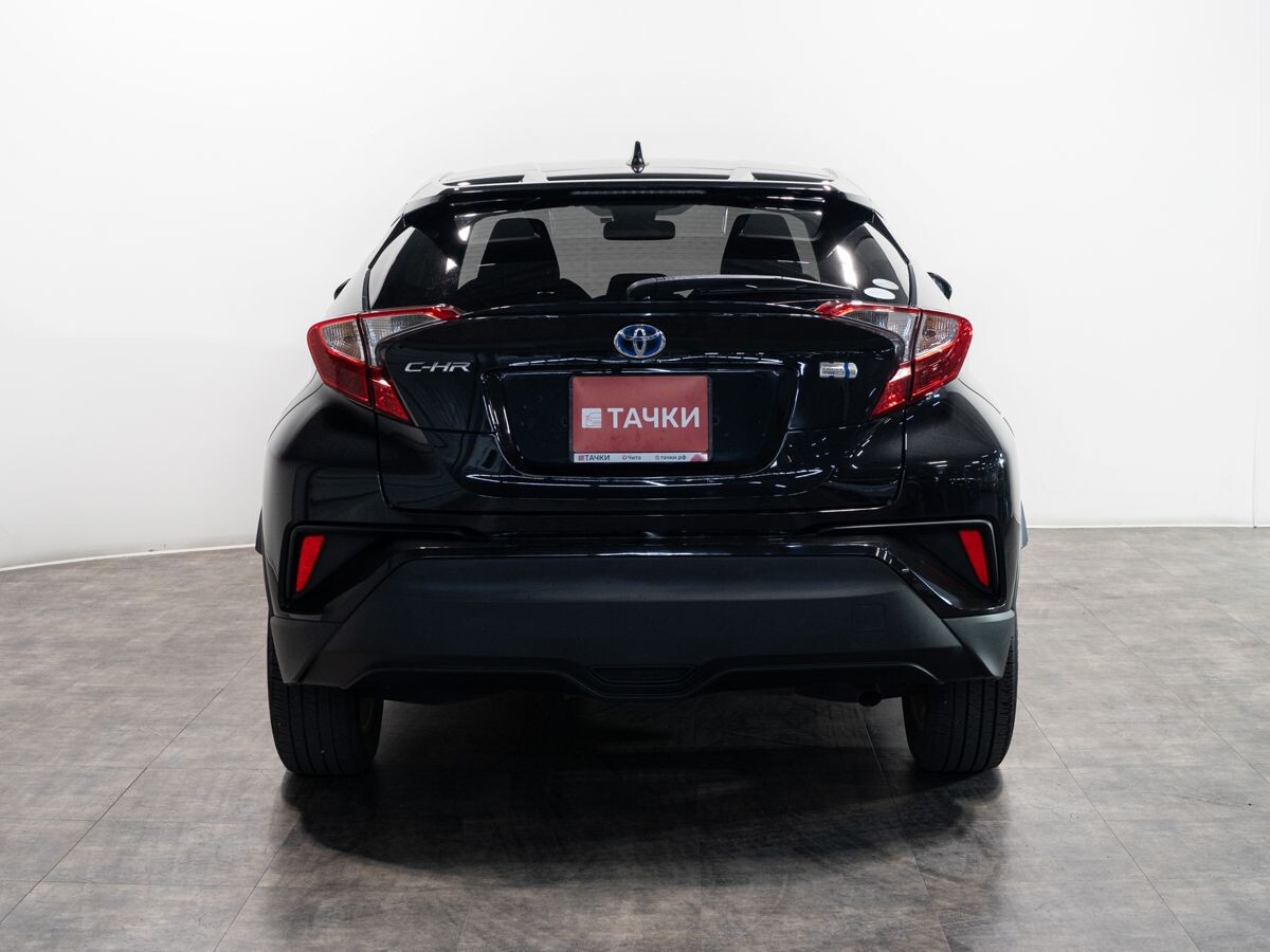 Toyota C-HR 2017 - фото автомобиля