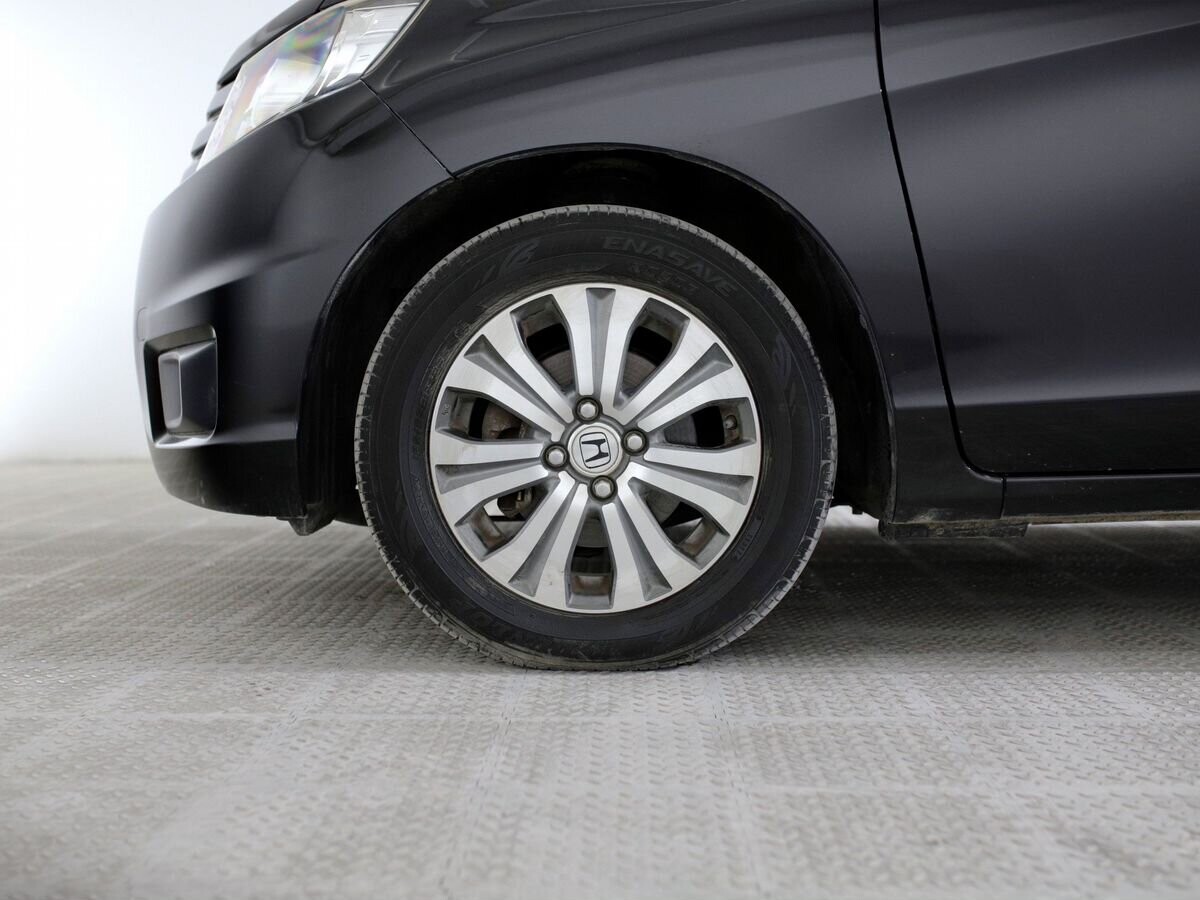 Honda Freed Spike 2012 - фото автомобиля