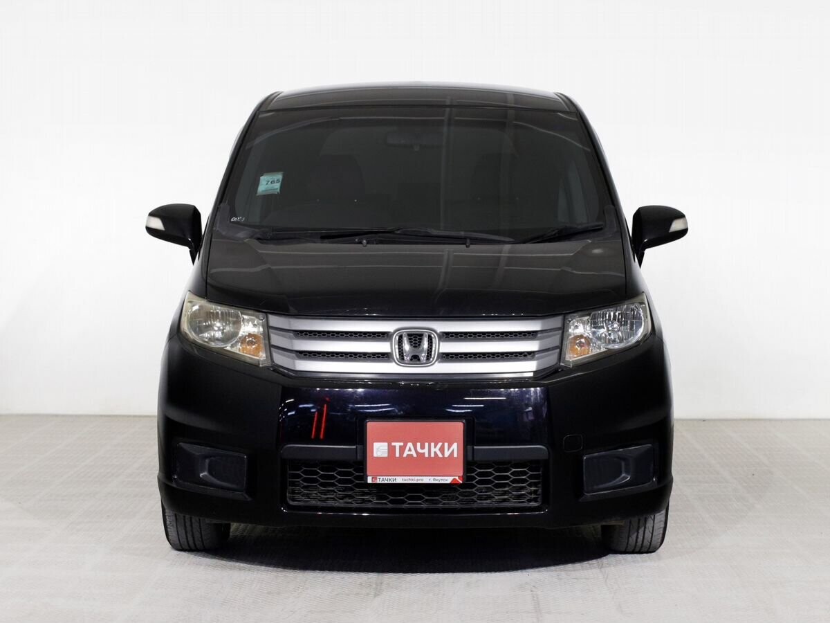 Honda Freed Spike 2012 - фото автомобиля