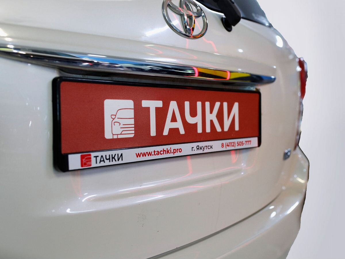 Toyota Corolla Fielder 2010 - фото автомобиля