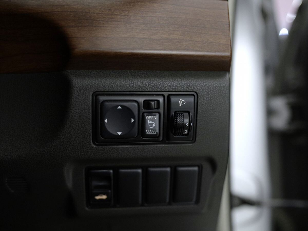 Nissan Bluebird Sylphy 2008 - фото автомобиля