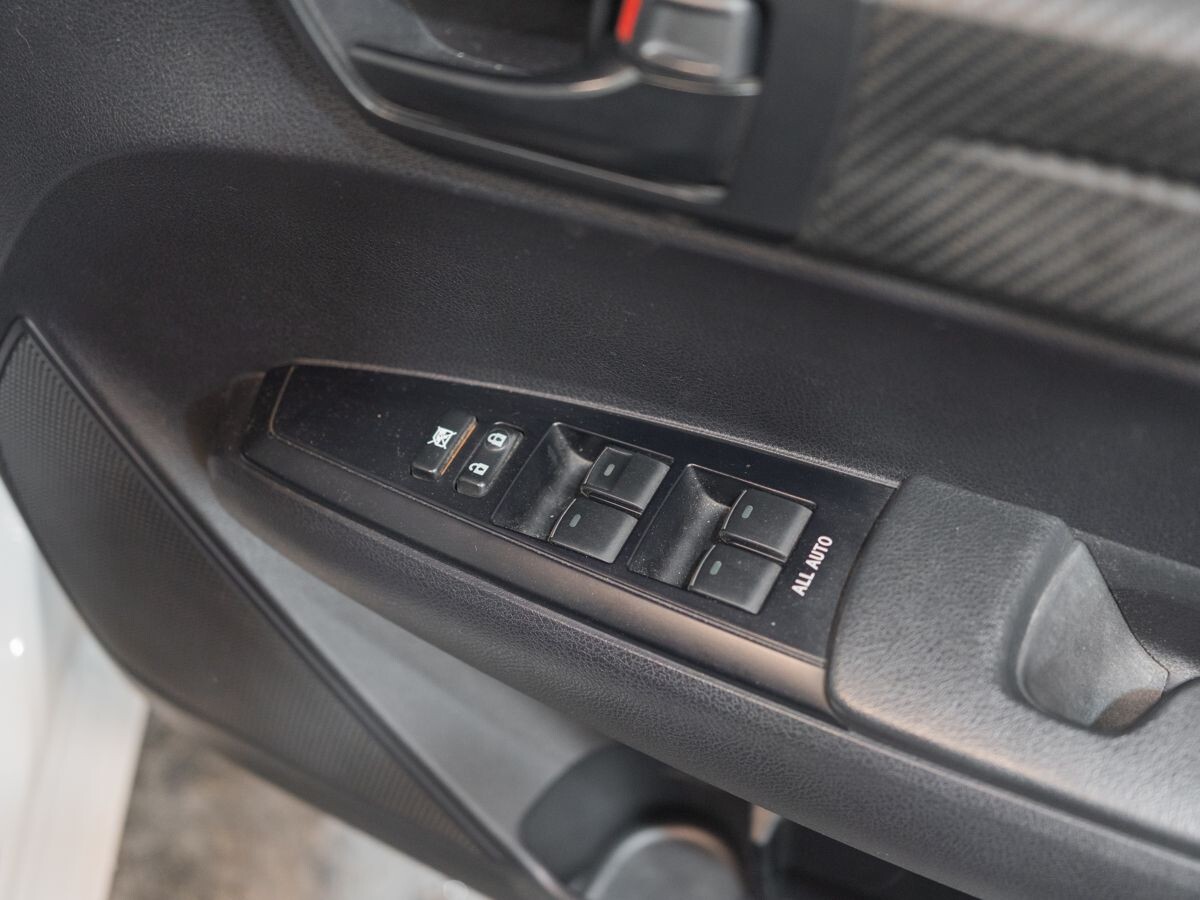 Toyota Corolla Axio 2014 - фото автомобиля