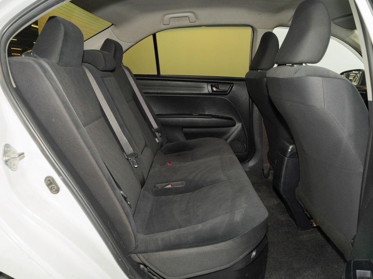 Toyota Corolla Axio 2014 - фото автомобиля