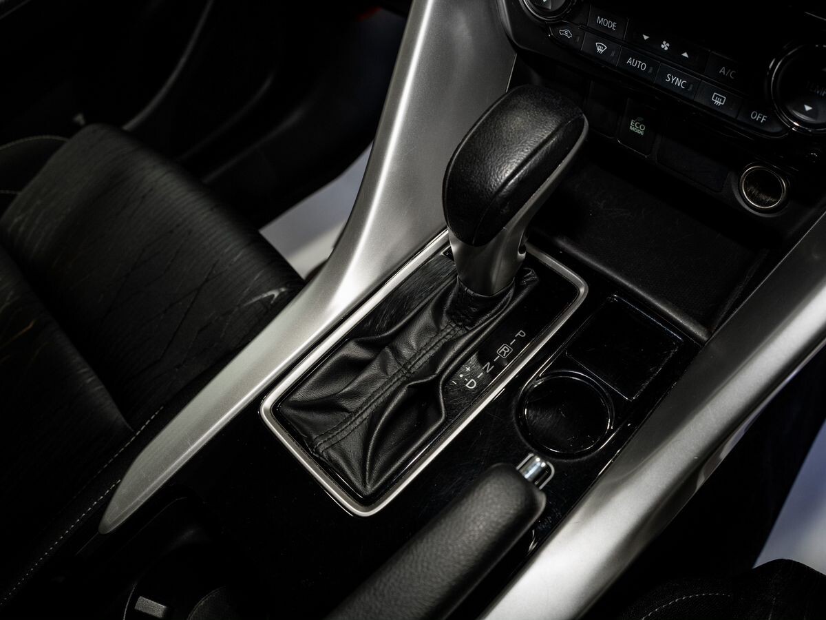 Mitsubishi Eclipse Cross 2019 - фото автомобиля