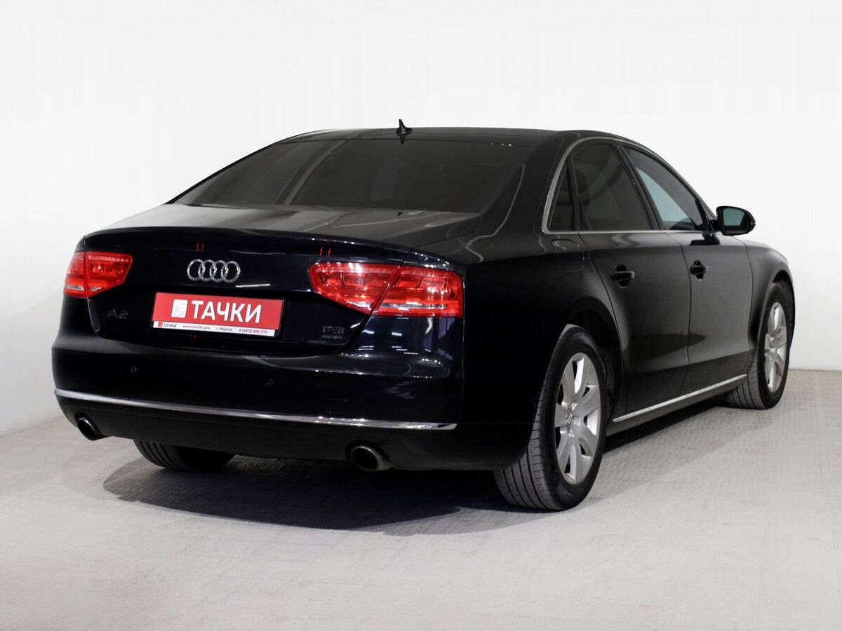 Audi A8 2012 - фото автомобиля
