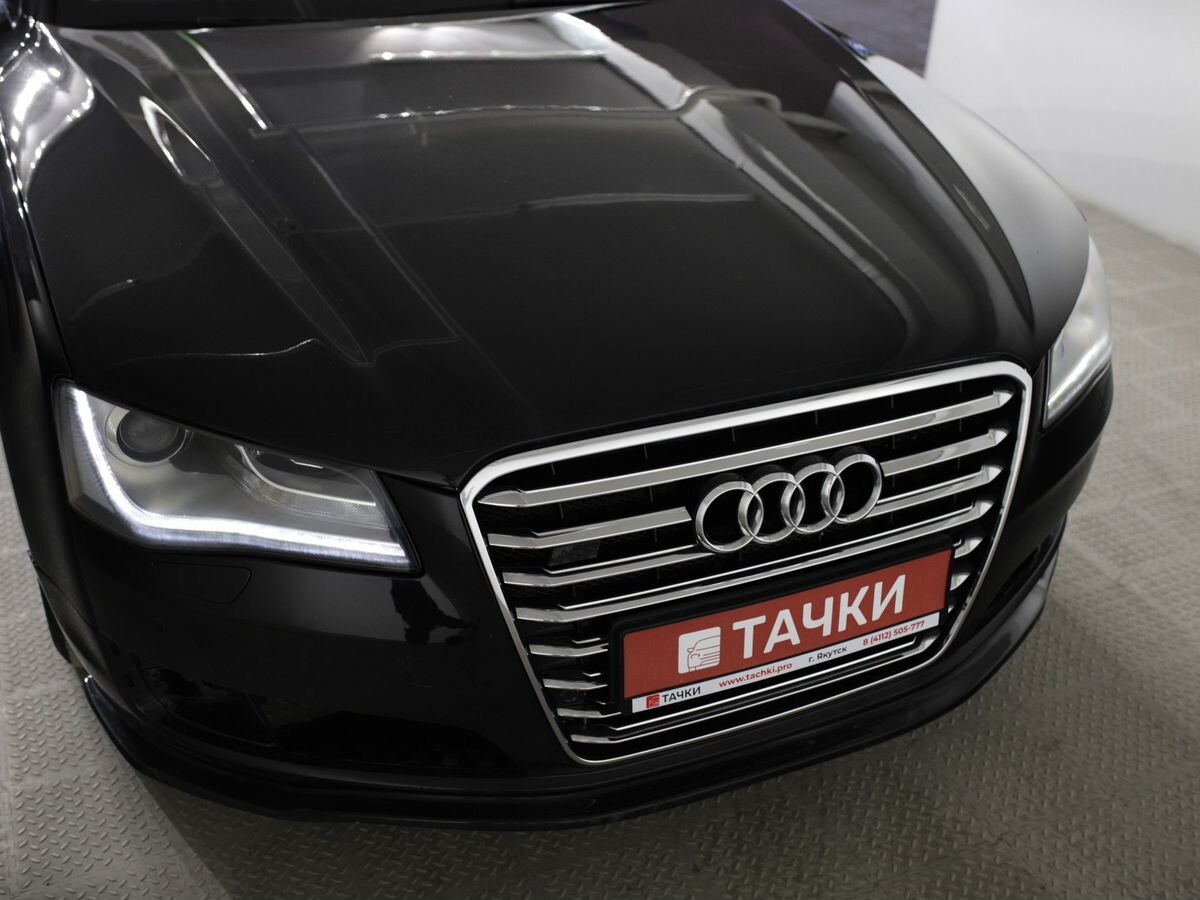 Audi A8 2012 - фото автомобиля