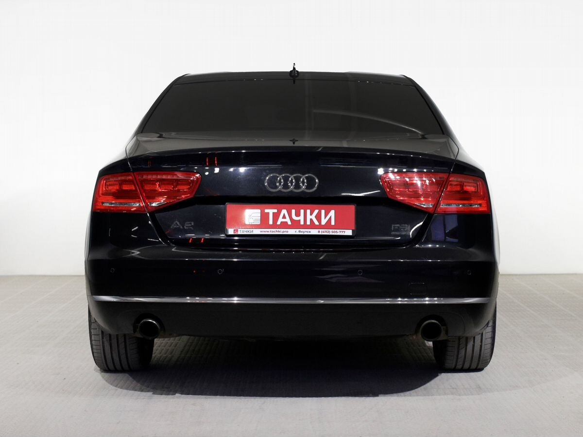 Audi A8 2012 - фото автомобиля