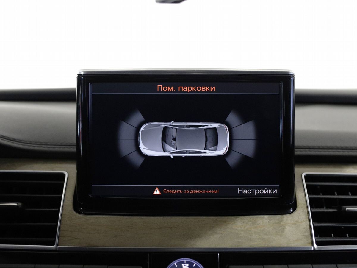 Audi A8 2012 - фото автомобиля