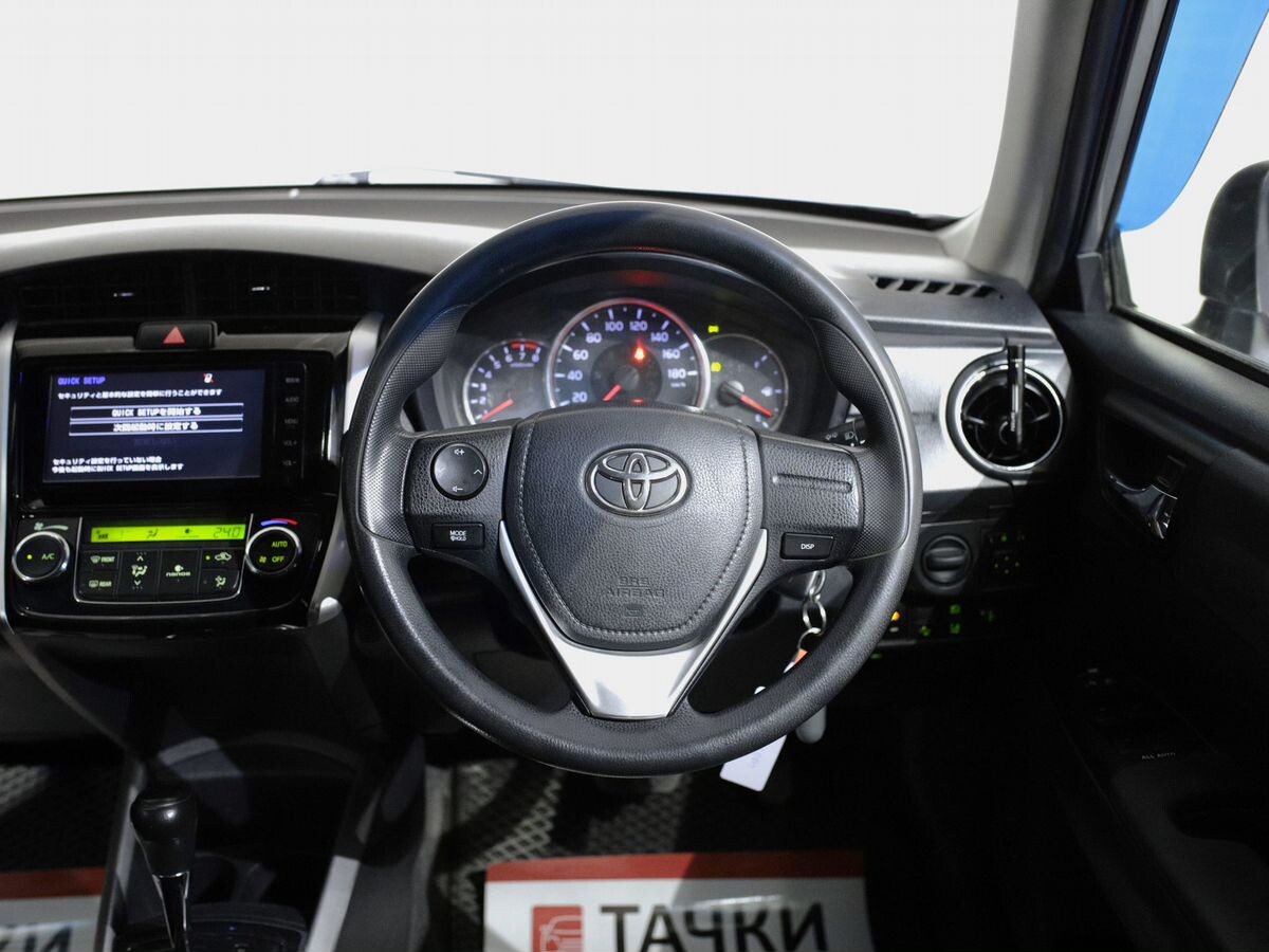 Toyota Corolla Fielder 2015 - фото автомобиля