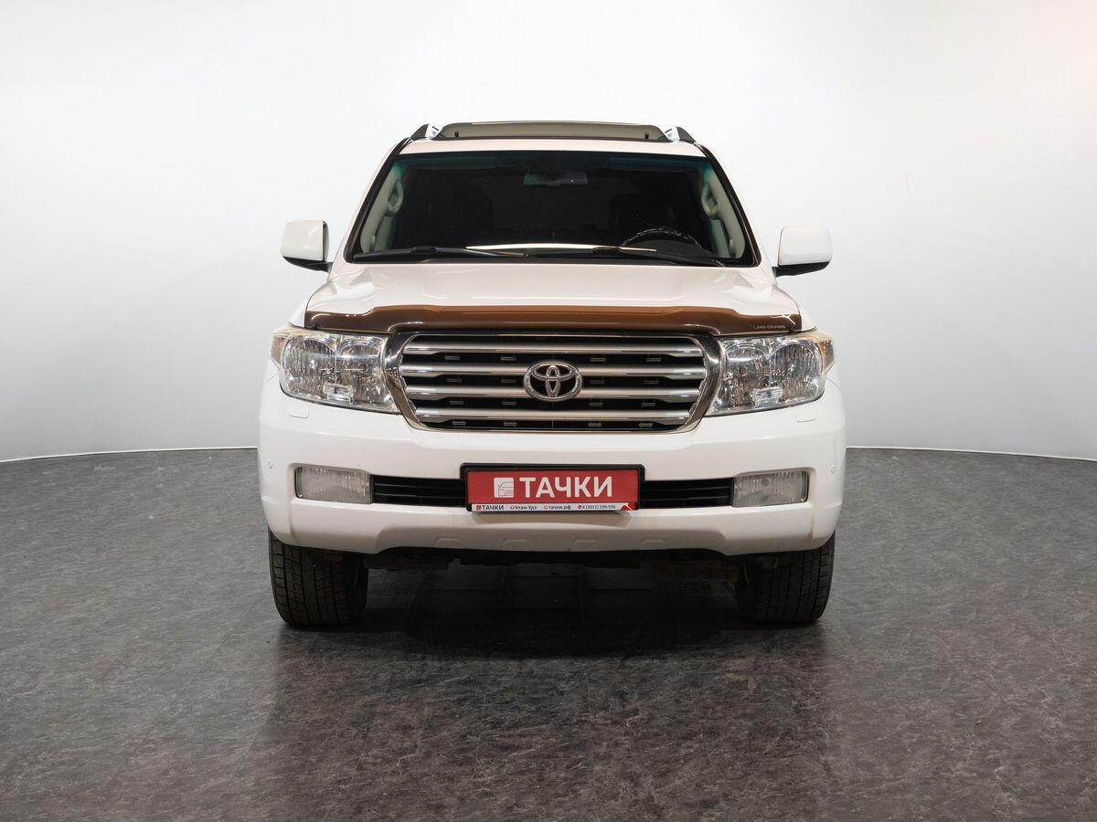 Toyota Land Cruiser 2011 - фото автомобиля