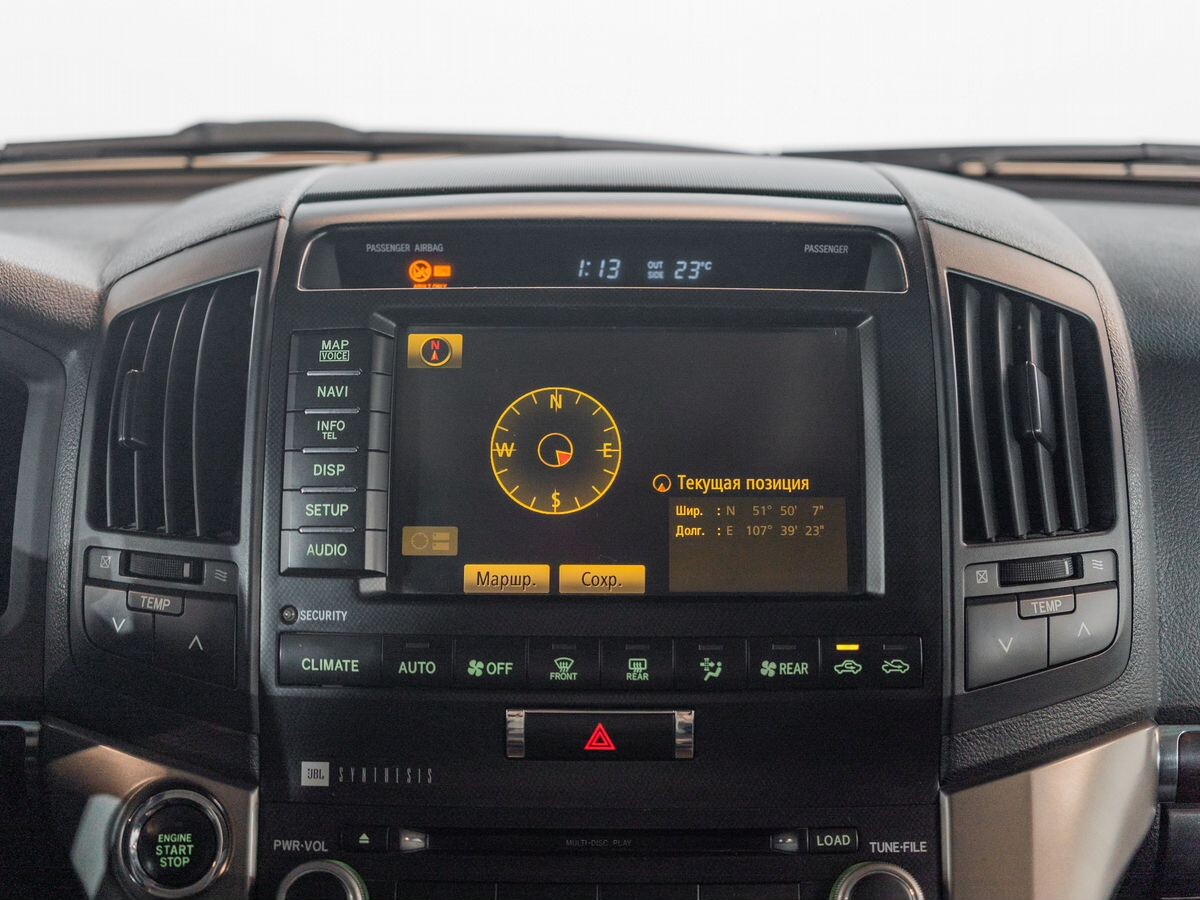 Toyota Land Cruiser 2011 - фото автомобиля