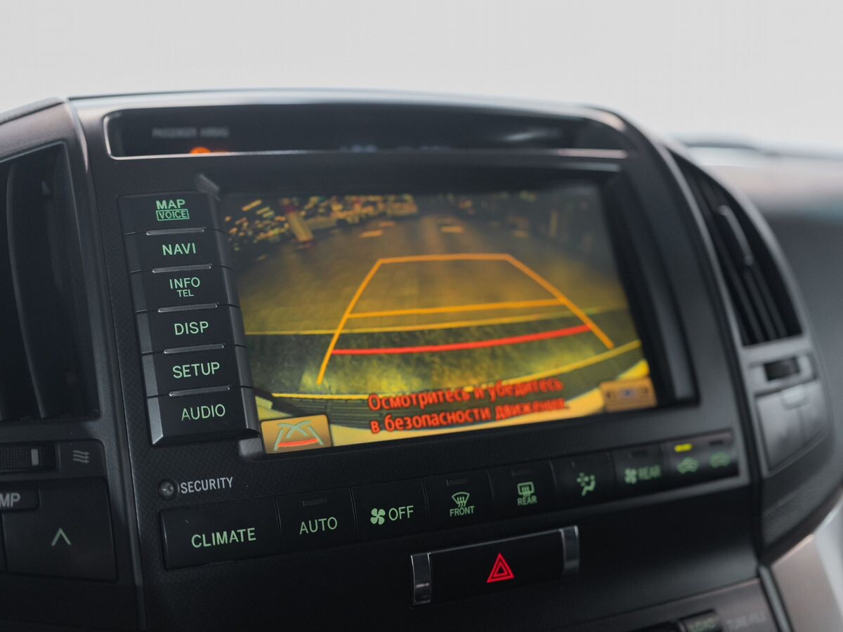 Toyota Land Cruiser 2011 - фото автомобиля