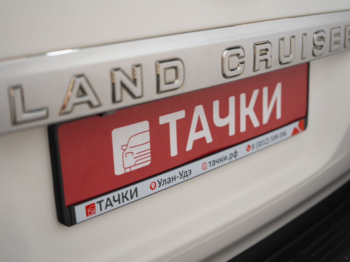 Toyota Land Cruiser 2011 - фото автомобиля