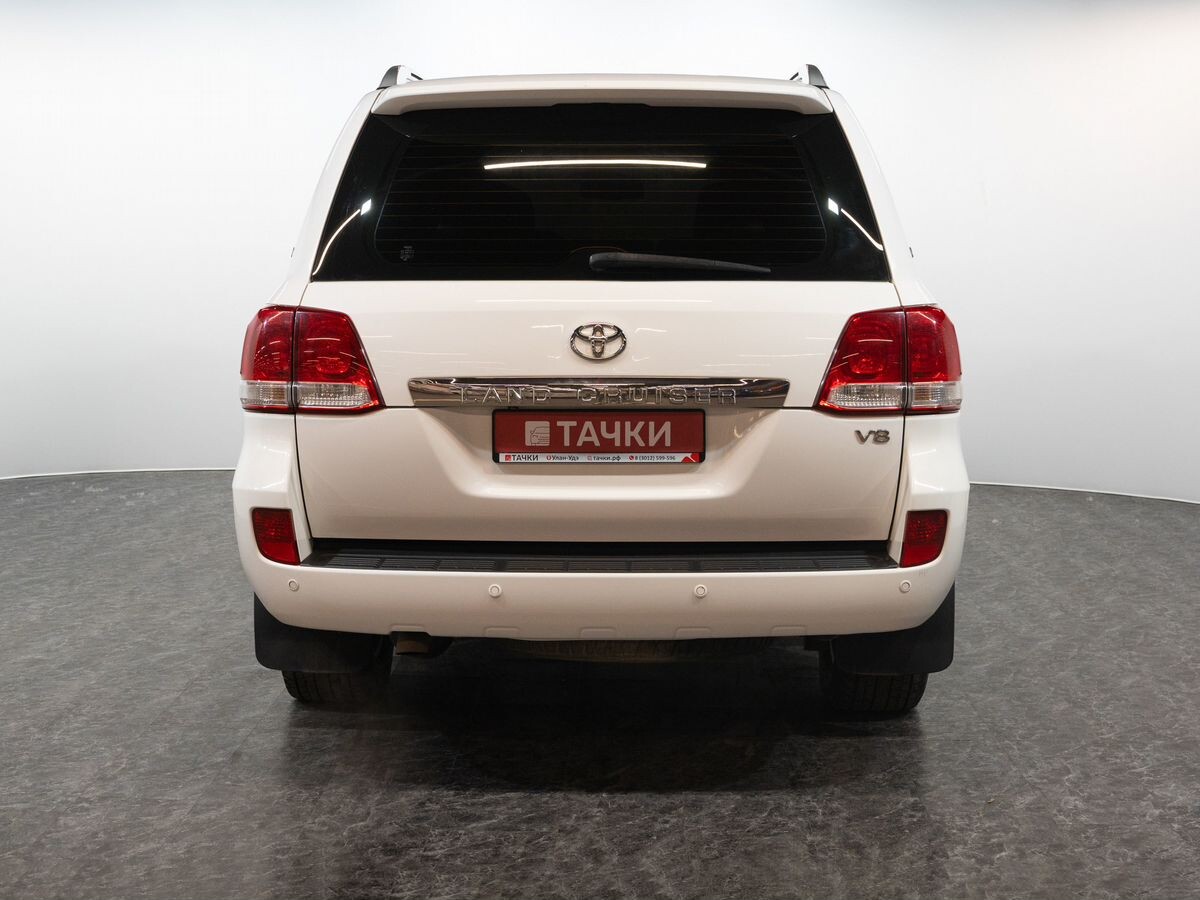 Toyota Land Cruiser 2011 - фото автомобиля