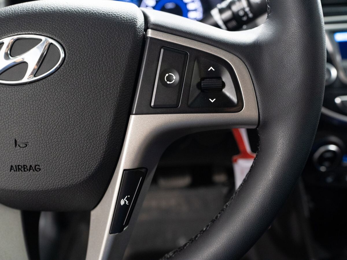 Hyundai Solaris 2014 - фото автомобиля