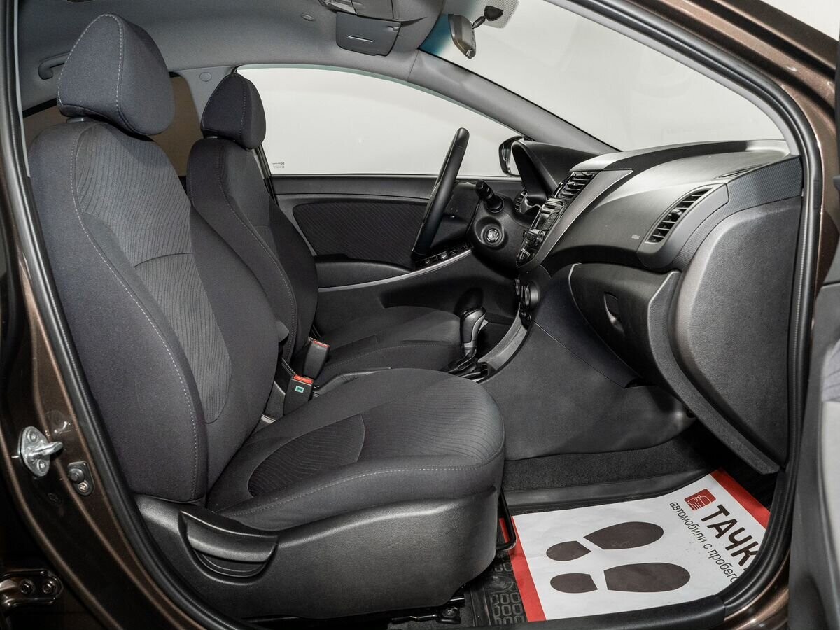Hyundai Solaris 2014 - фото автомобиля