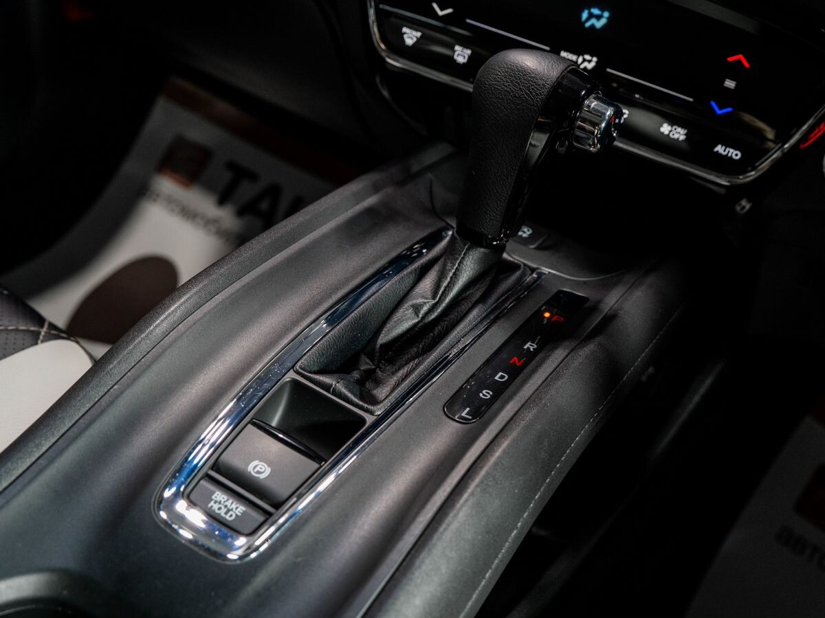 Honda Vezel 2018 - фото автомобиля