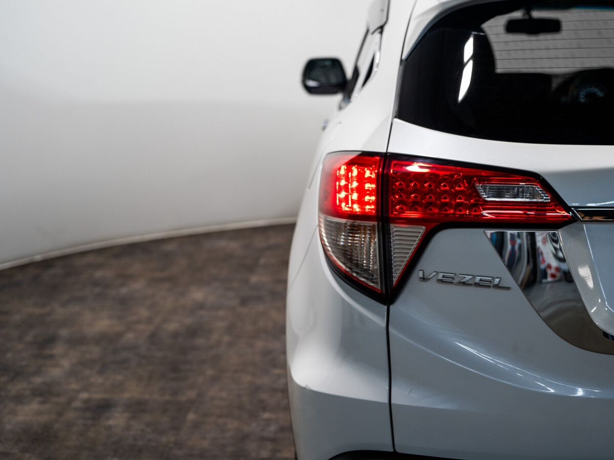 Honda Vezel 2018 - фото автомобиля