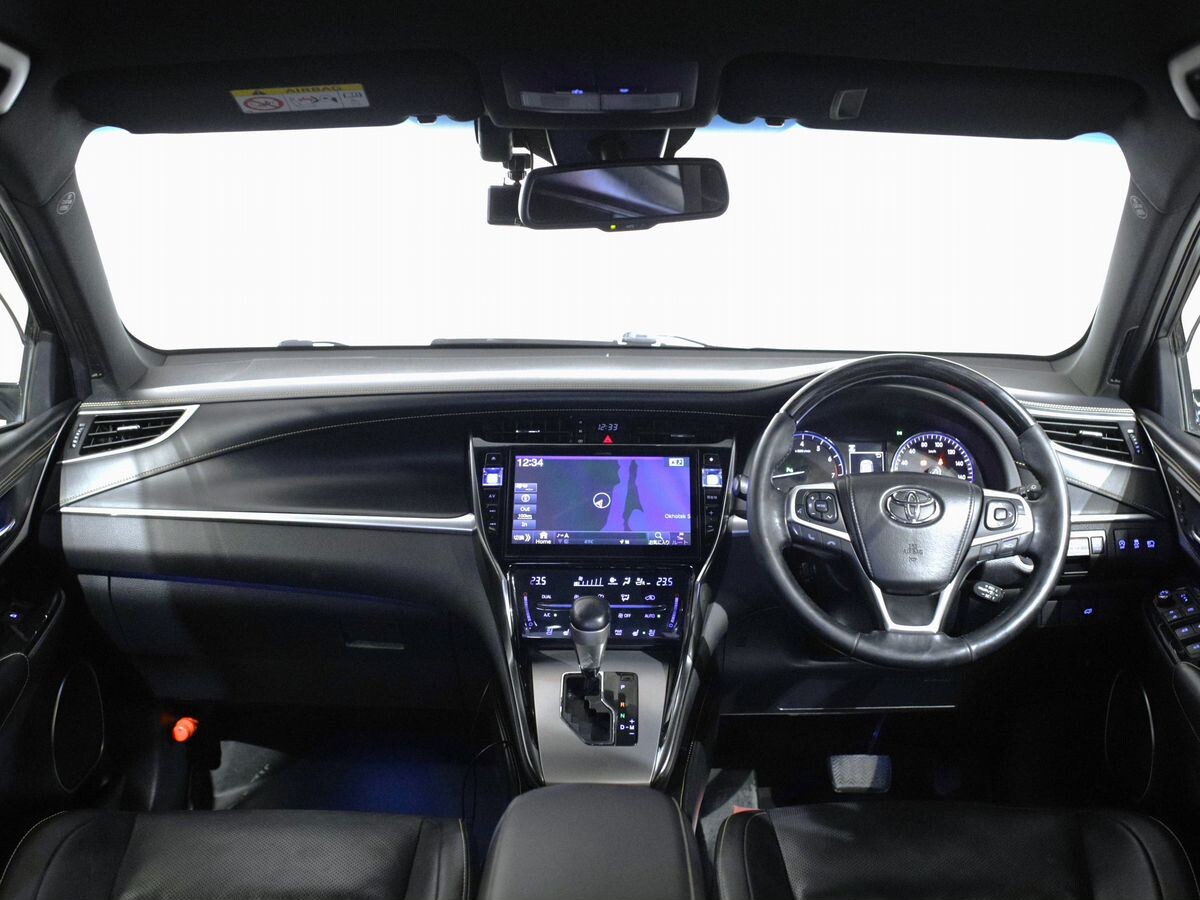 Toyota Harrier 2018 - фото автомобиля