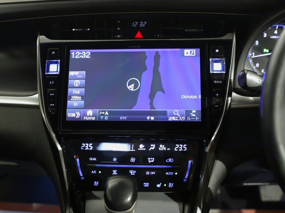 Toyota Harrier 2018 - фото автомобиля