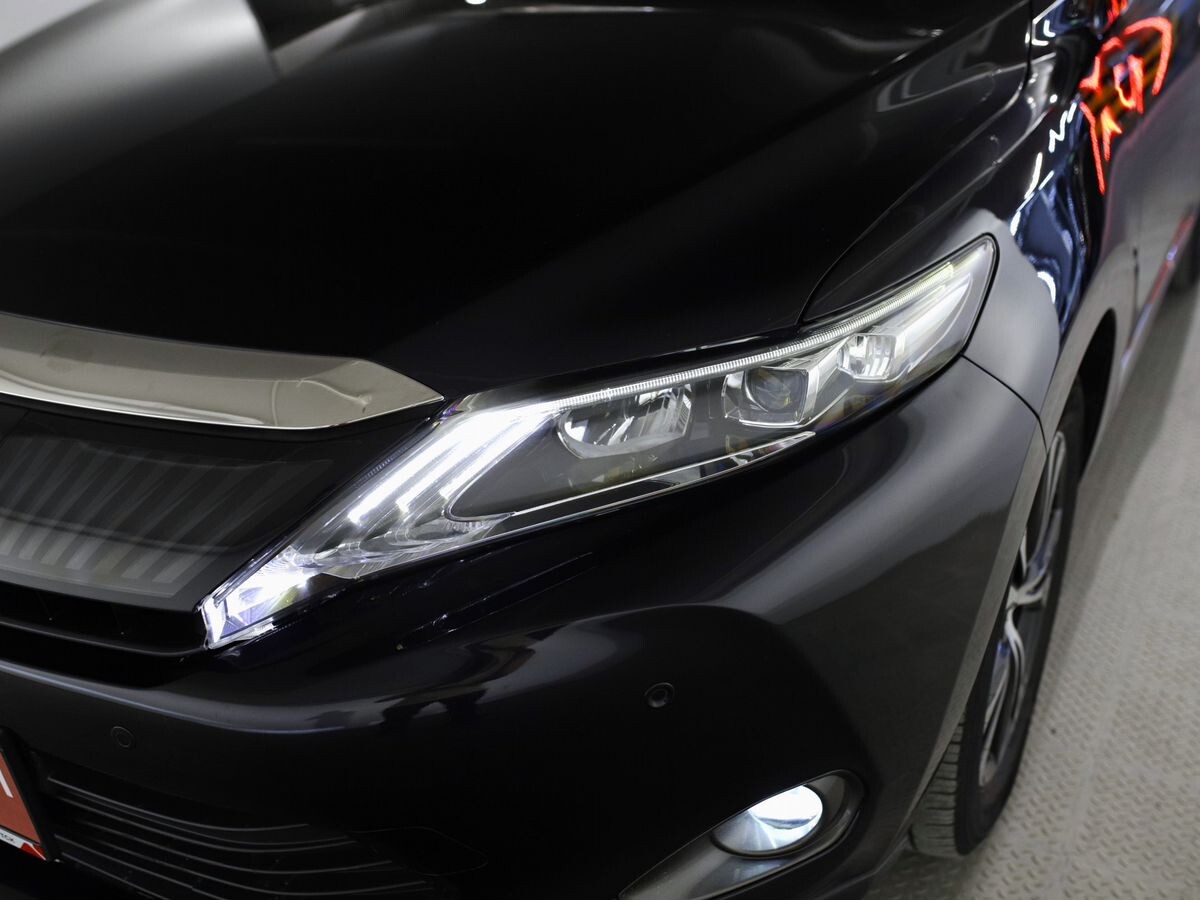 Toyota Harrier 2015 - фото автомобиля