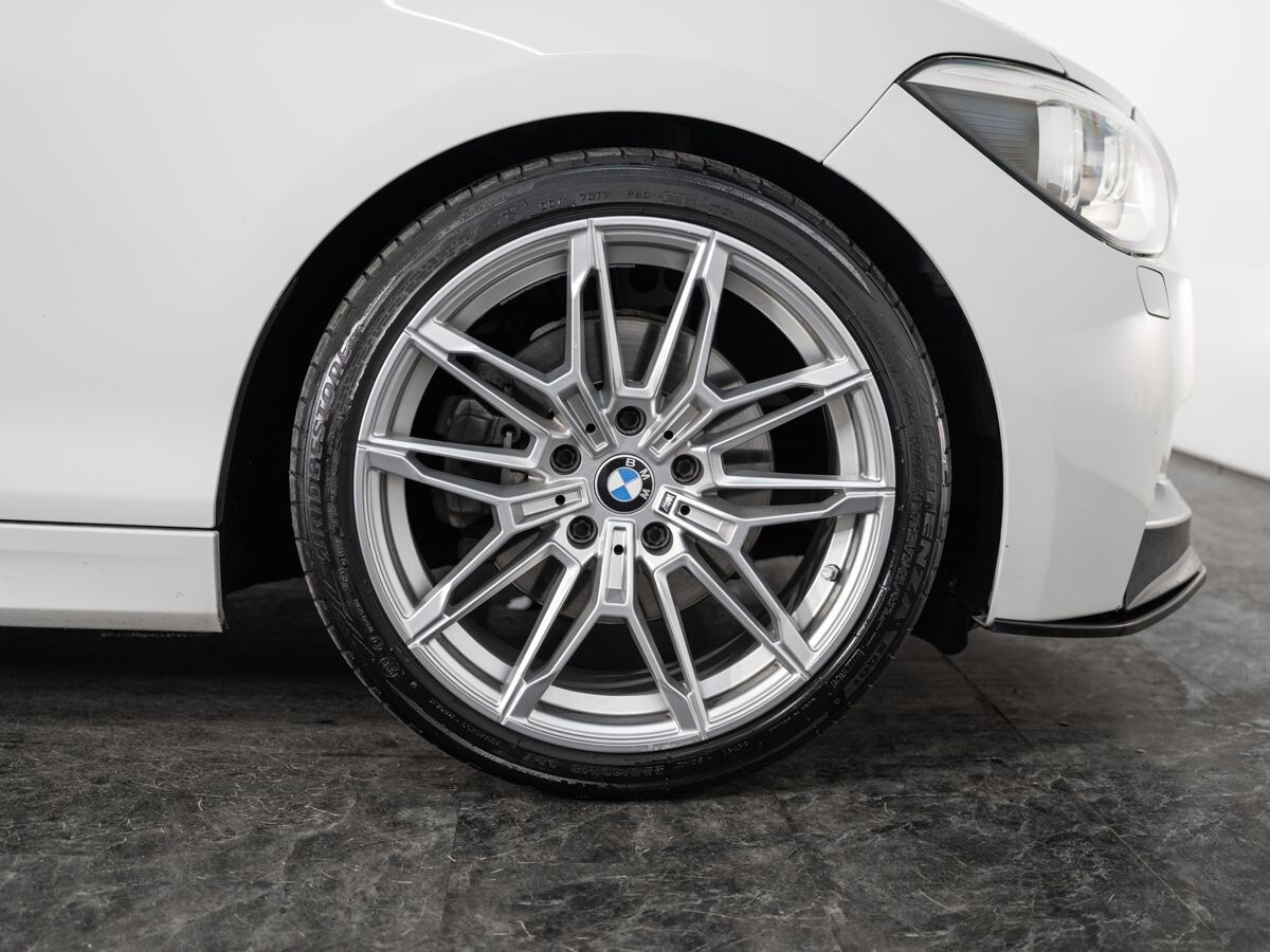 BMW 1-Series 2013 - фото автомобиля