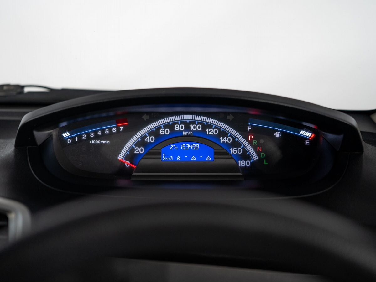 Honda Freed 2011 - фото автомобиля