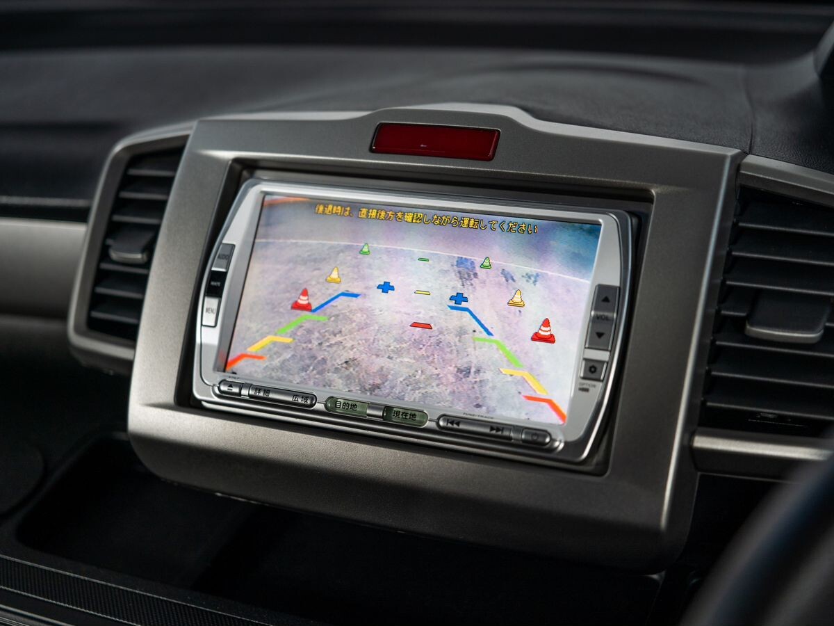 Honda Freed 2011 - фото автомобиля