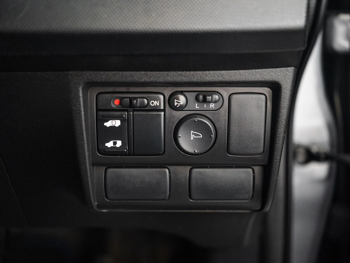 Honda Freed 2011 - фото автомобиля