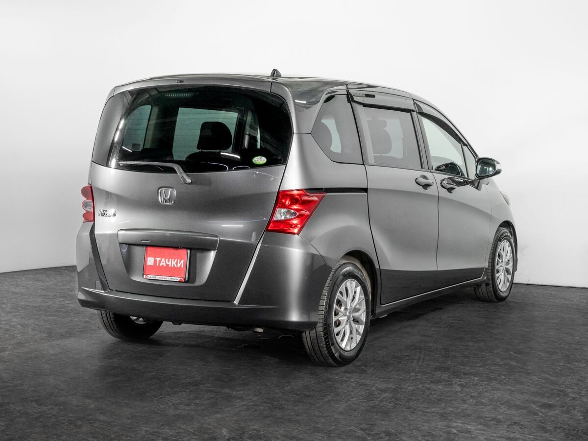 Honda Freed 2011 - фото автомобиля