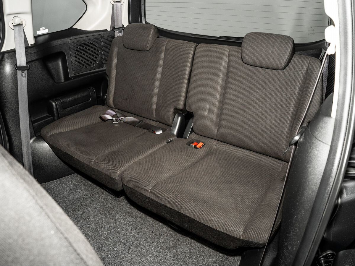 Honda Freed 2011 - фото автомобиля