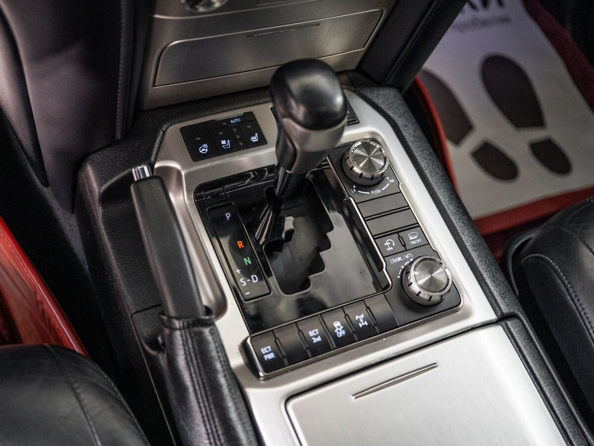 Toyota Land Cruiser 2016 - фото автомобиля