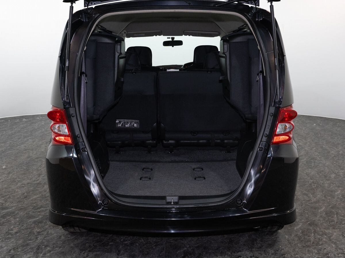 Honda Freed 2008 - фото автомобиля
