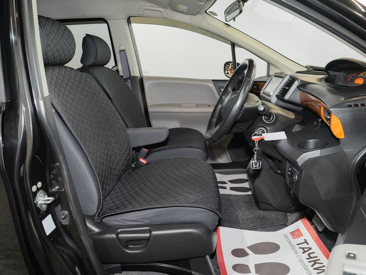 Honda Freed 2008 - фото автомобиля