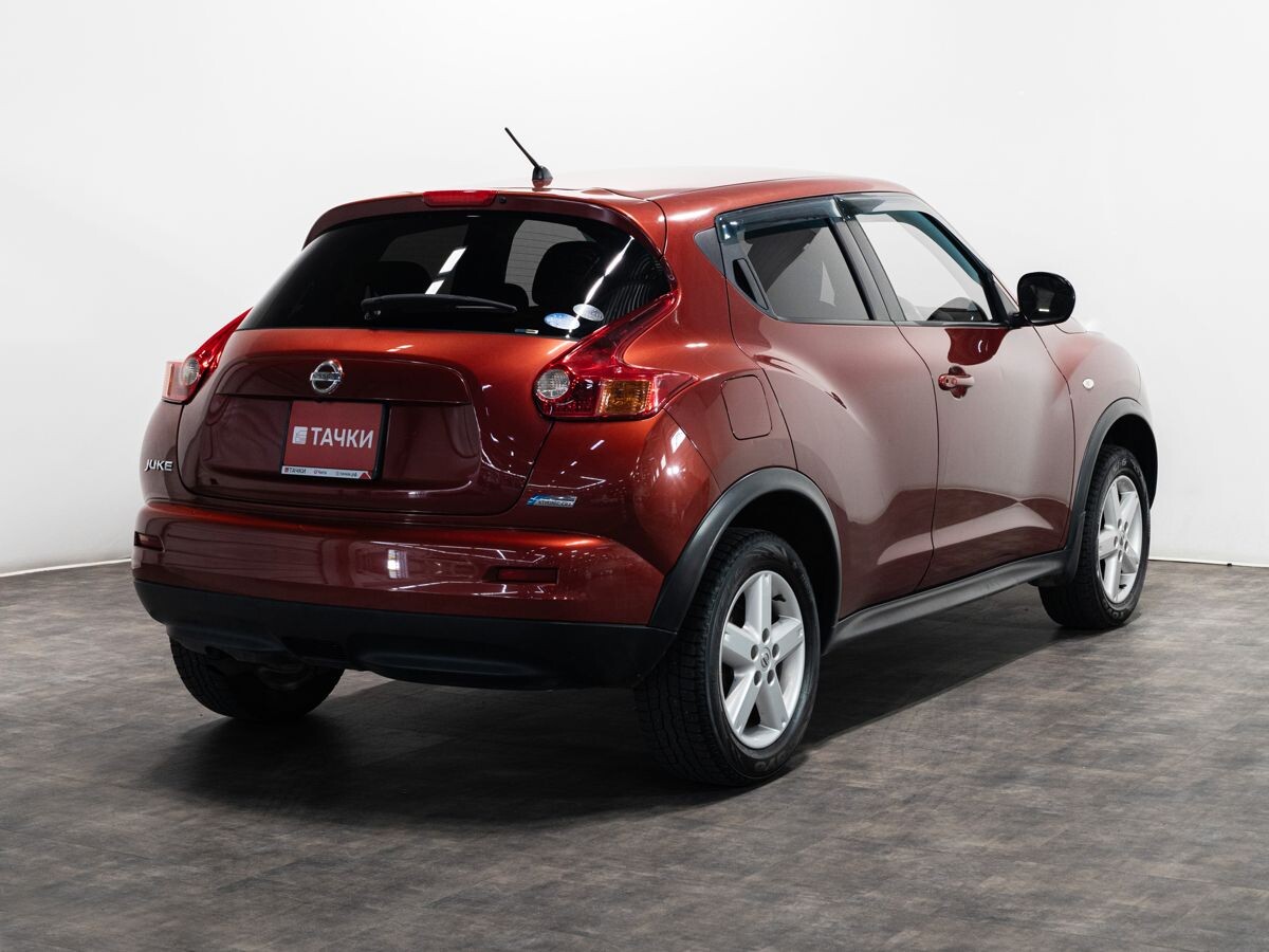 Nissan Juke 2010 - фото автомобиля