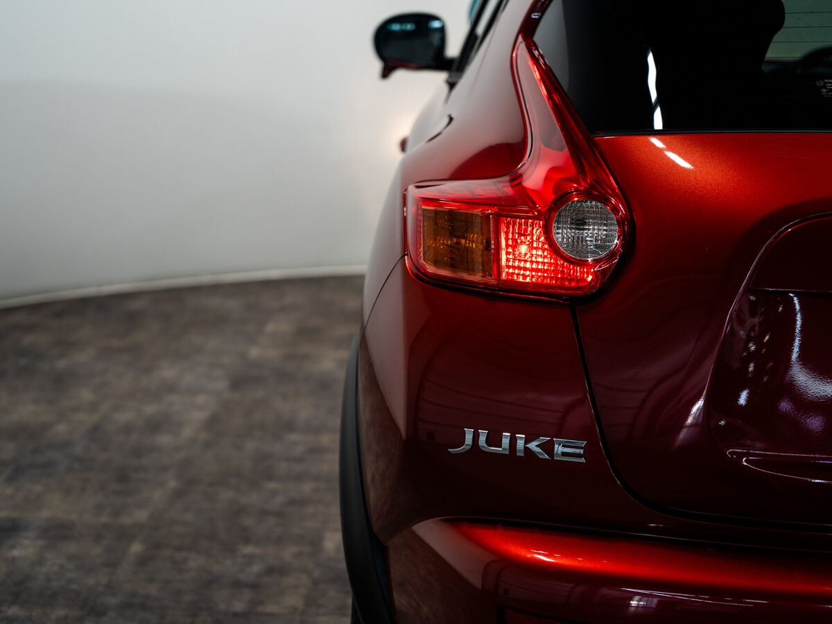 Nissan Juke 2010 - фото автомобиля