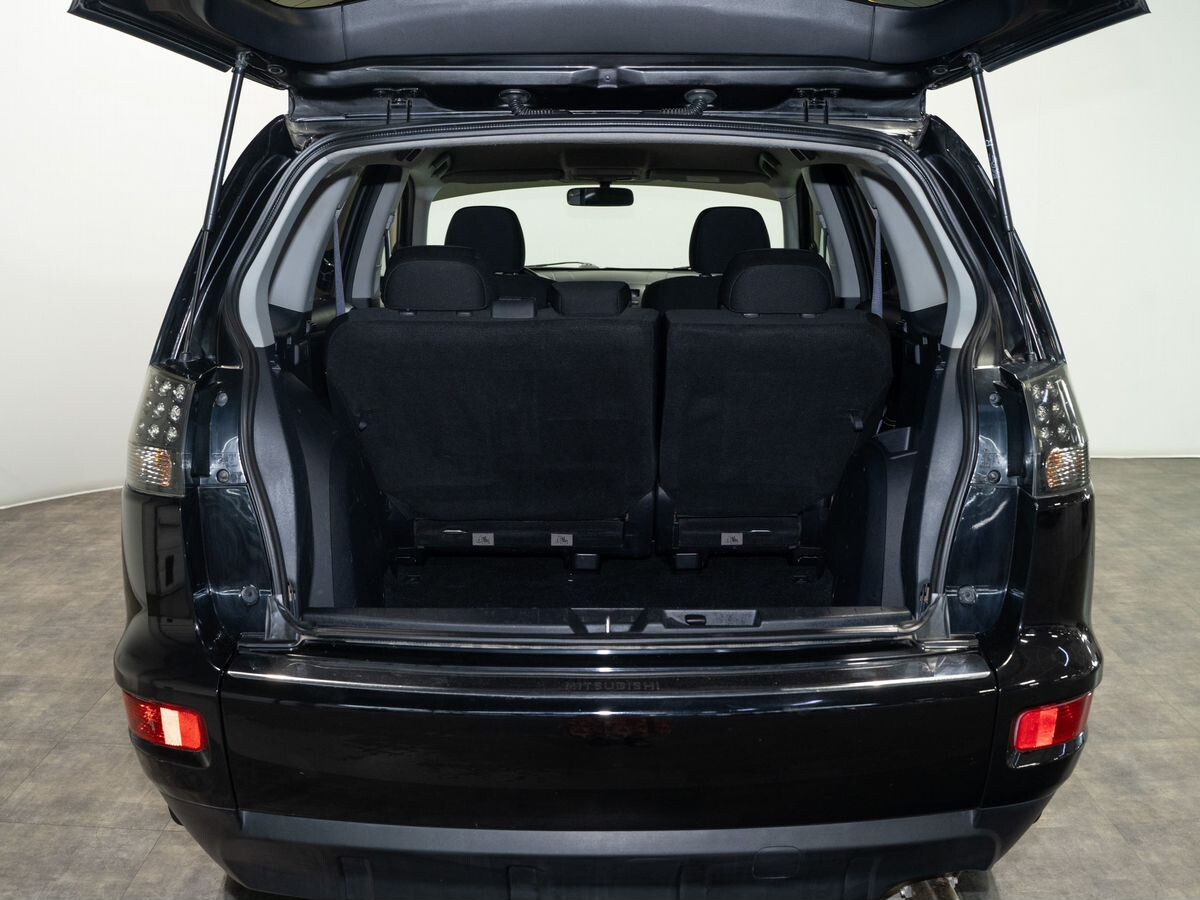 Mitsubishi Outlander 2010 - фото автомобиля