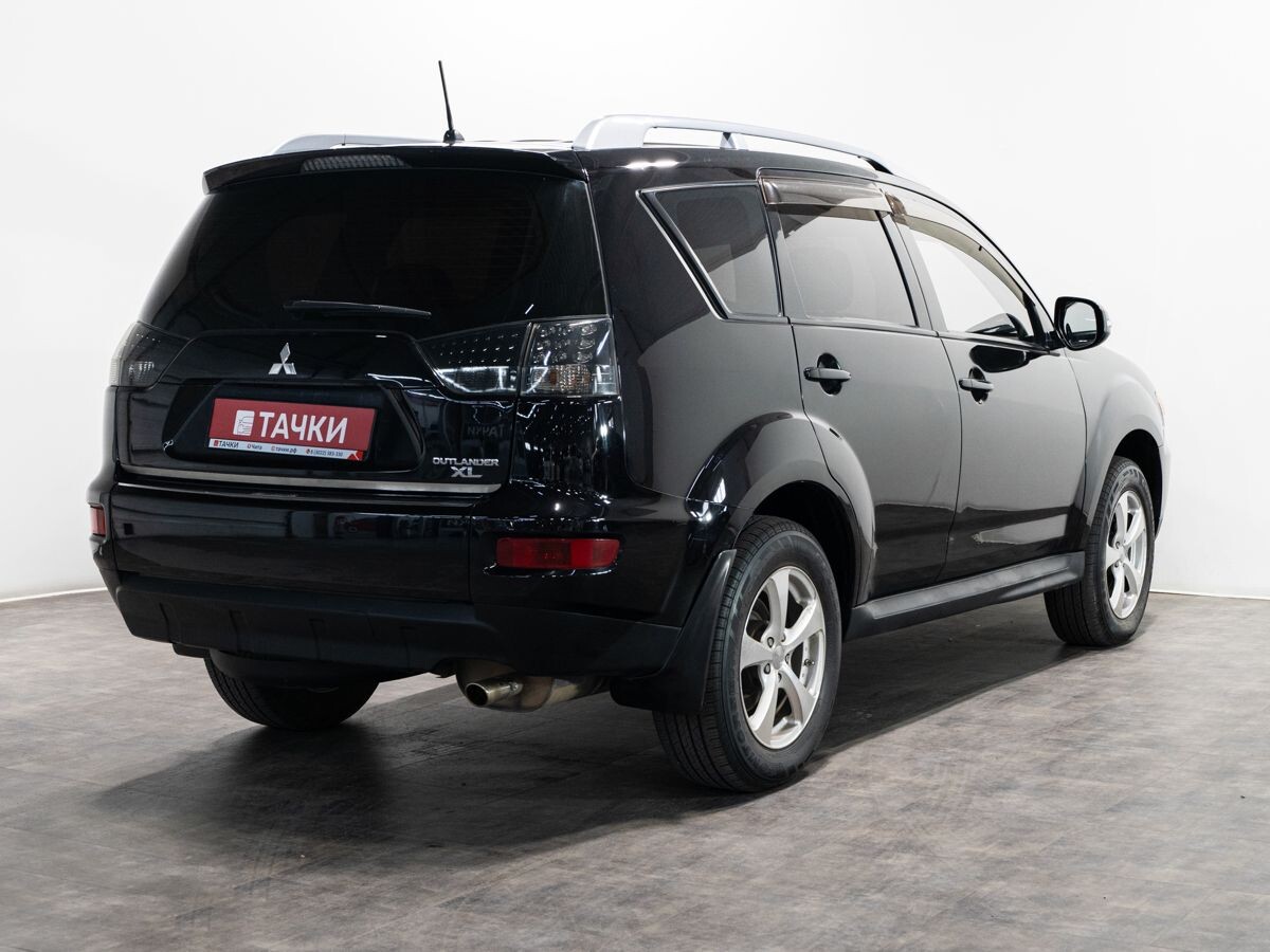 Mitsubishi Outlander 2010 - фото автомобиля