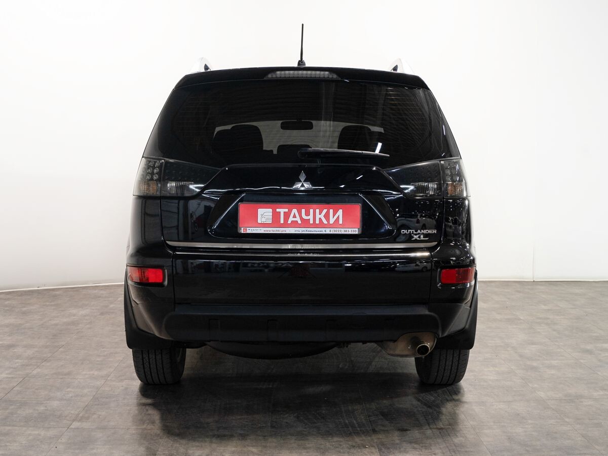 Mitsubishi Outlander 2010 - фото автомобиля
