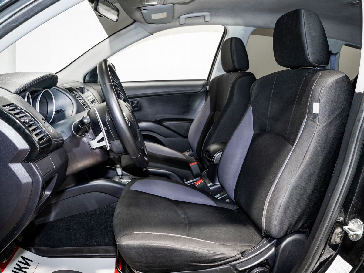 Mitsubishi Outlander 2010 - фото автомобиля