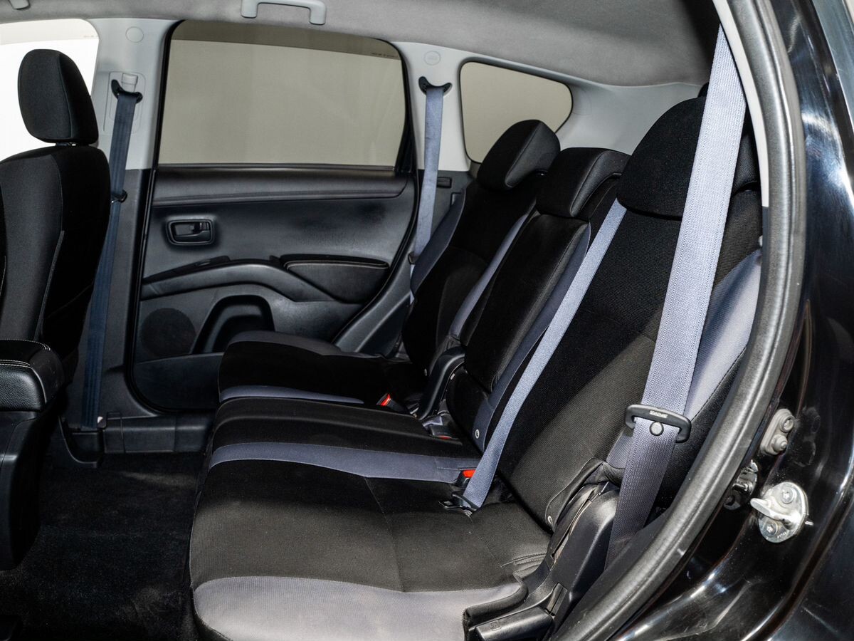 Mitsubishi Outlander 2010 - фото автомобиля